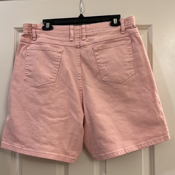 Lee ladies shorts - Picture 4 of 9